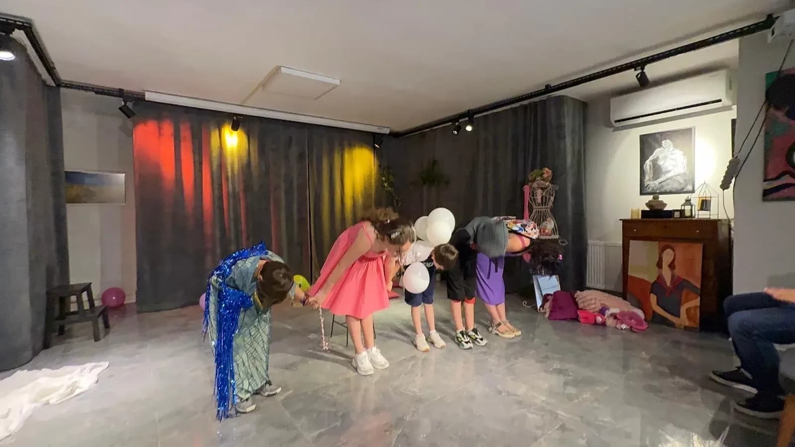 İngilizce Drama Atölyesi — stage and workshop moment 23